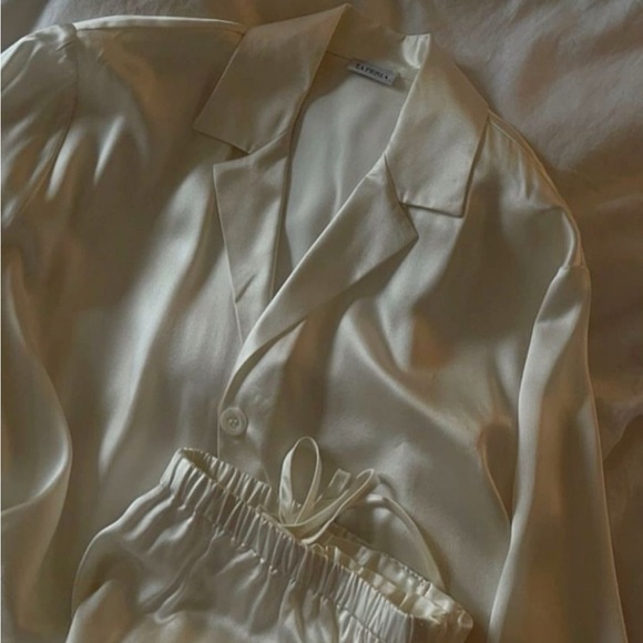 Collector of beautiful things. - Picture 1 of 1